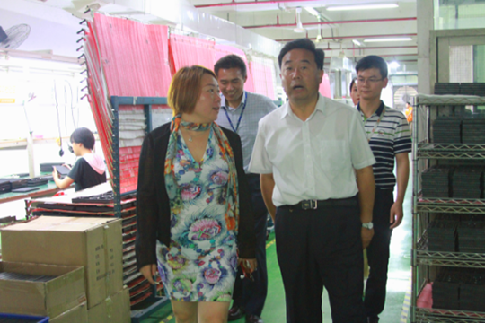 甘肃省武山县领导莅临mk恩波利足球俱乐部参观考察